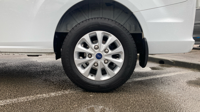 Ford Transit Custom 300 L2 Diesel Fwd 2.0 EcoBlue 170ps Low Roof D/Cab Limited Van Auto